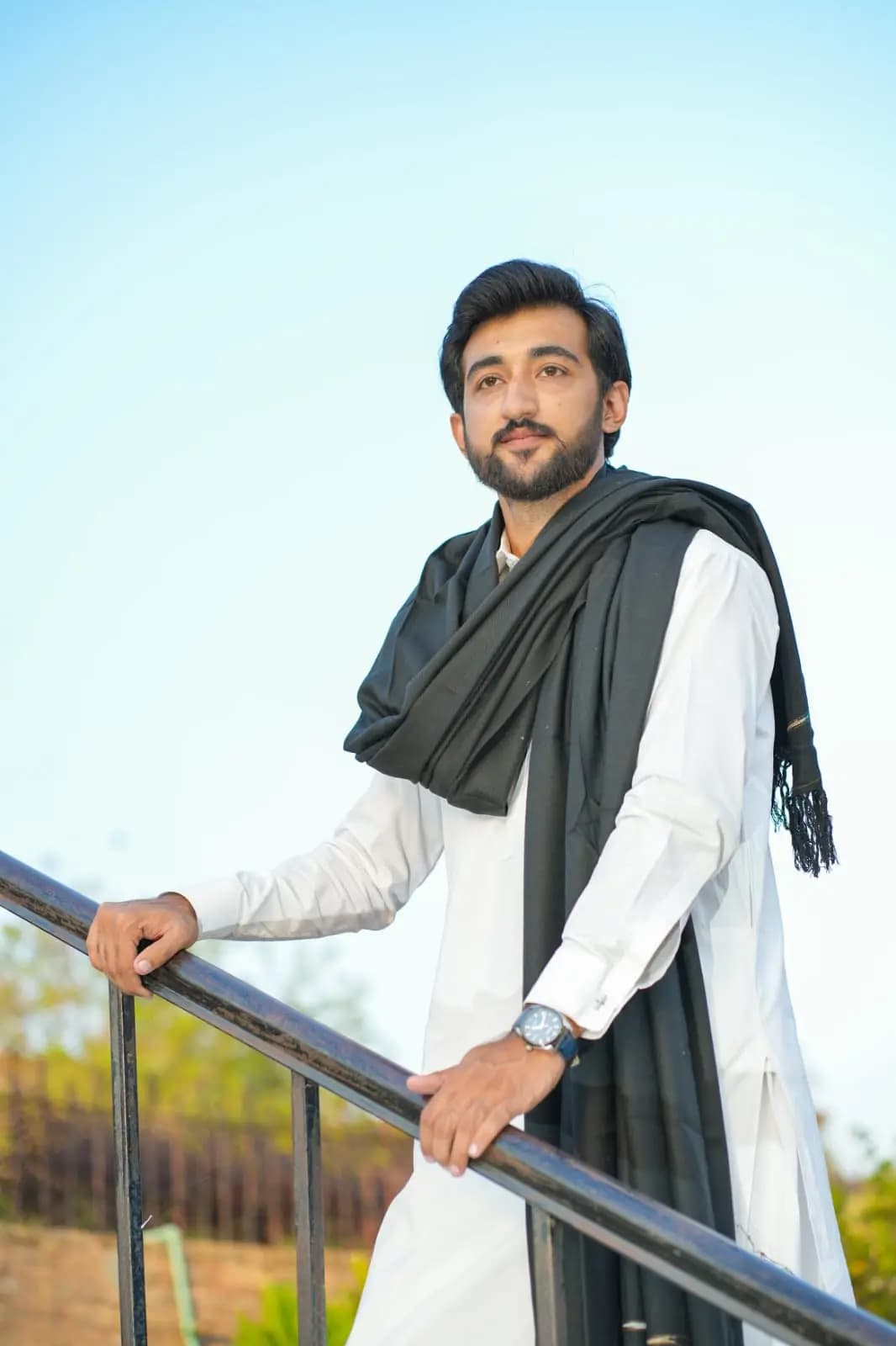 72 Wool Men Black Shawl – Premium Handwoven Comfort and Style