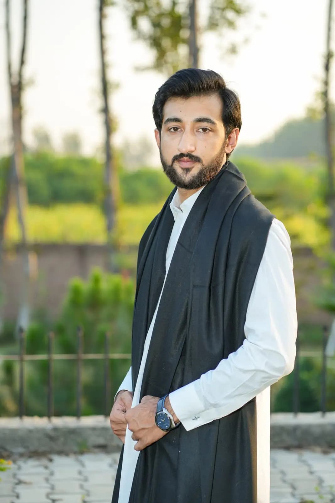 72 Wool Men Black Shawl – Premium Handwoven Comfort and Style